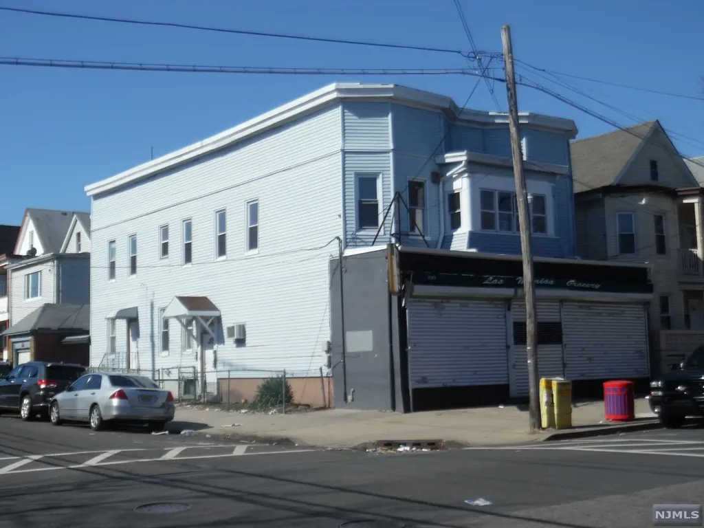 137 Hope Avenue Passaic NJ 07055