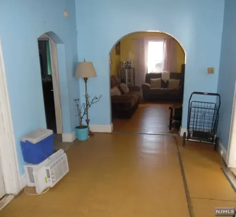 137 Hope Avenue Passaic NJ 07055