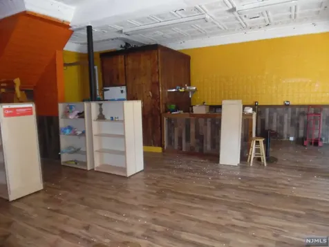 137 Hope Avenue Passaic NJ 07055