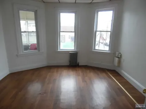 137 Hope Avenue Passaic NJ 07055