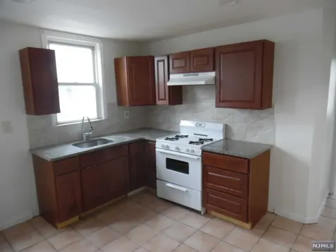 137 Hope Avenue Passaic NJ 07055