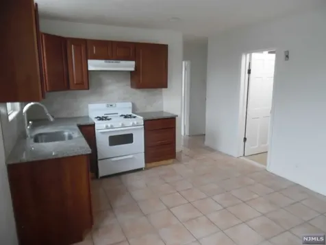 137 Hope Avenue Passaic NJ 07055