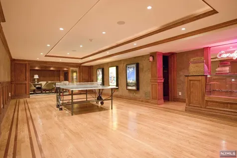 425 Devonshire Drive Franklin Lakes NJ 07417