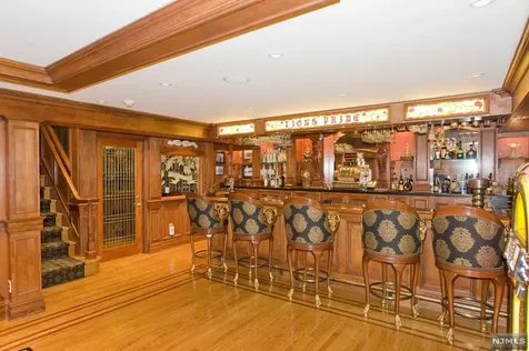 425 Devonshire Drive Franklin Lakes NJ 07417
