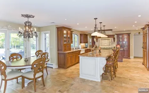 425 Devonshire Drive Franklin Lakes NJ 07417