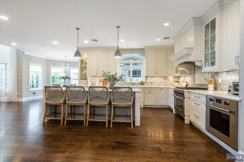 1000 W Saddle River Road Ho-ho-kus NJ 07423