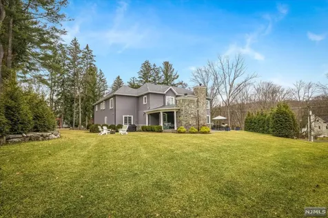 1000 W Saddle River Road Ho-ho-kus NJ 07423