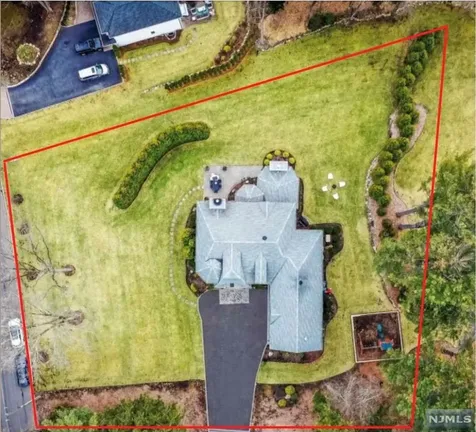 1000 W Saddle River Road Ho-ho-kus NJ 07423