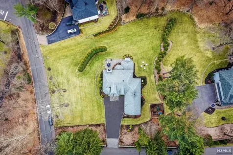 1000 W Saddle River Road Ho-ho-kus NJ 07423