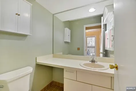 153 Oldwoods Court Mahwah NJ 07430