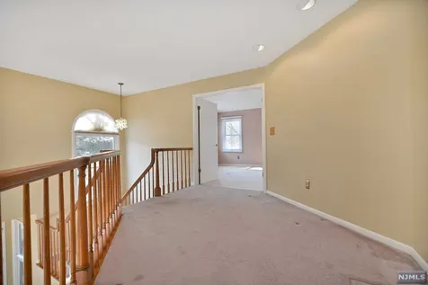 153 Oldwoods Court Mahwah NJ 07430