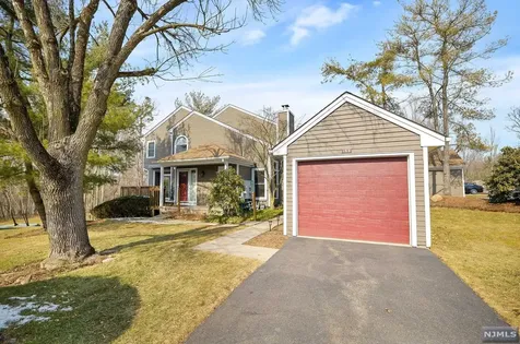 153 Oldwoods Court Mahwah NJ 07430