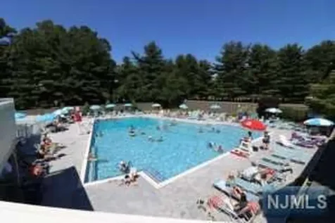 153 Oldwoods Court Mahwah NJ 07430