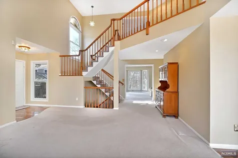 153 Oldwoods Court Mahwah NJ 07430