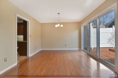 153 Oldwoods Court Mahwah NJ 07430