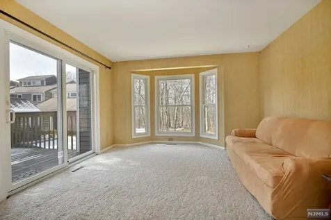 153 Oldwoods Court Mahwah NJ 07430