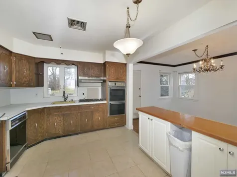 88 Haddenfield Road Clifton NJ 07013