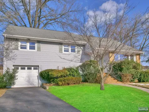 88 Haddenfield Road Clifton NJ 07013