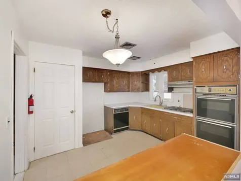 88 Haddenfield Road Clifton NJ 07013