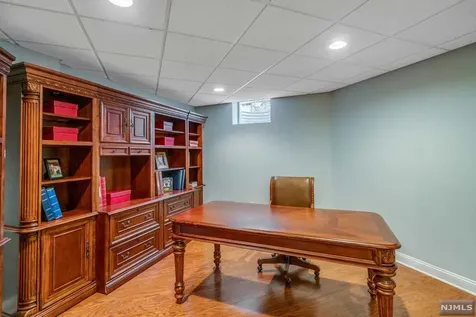 100 Valley Road Allendale NJ 07401