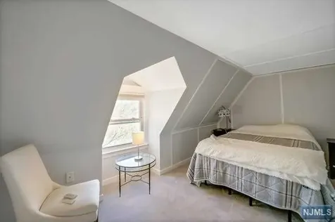 2 Huyler Avenue Tenafly NJ 07670