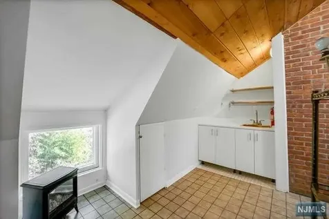 2 Huyler Avenue Tenafly NJ 07670