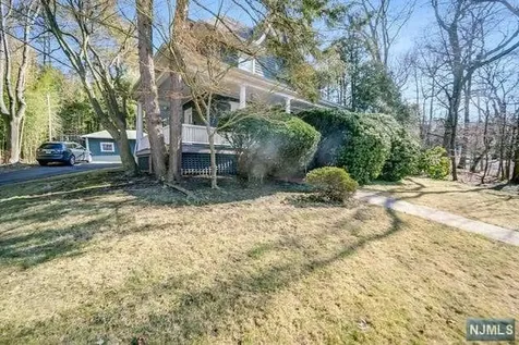 2 Huyler Avenue Tenafly NJ 07670