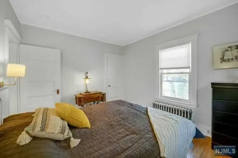 2 Huyler Avenue Tenafly NJ 07670