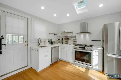 2 Huyler Avenue Tenafly NJ 07670