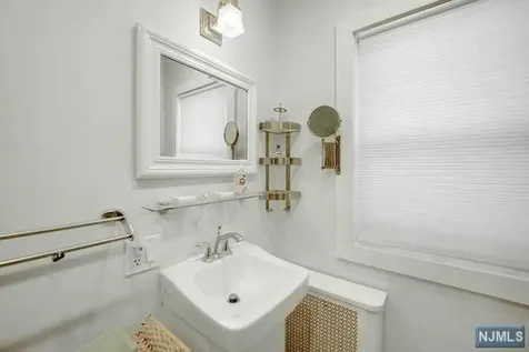 2 Huyler Avenue Tenafly NJ 07670