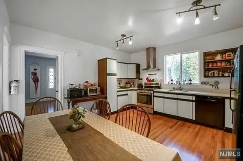 2 Huyler Avenue Tenafly NJ 07670