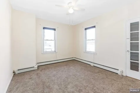 105 Centre Street Nutley NJ 07110