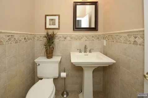 139 Arthur Court Mahwah NJ 07430