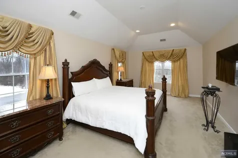 139 Arthur Court Mahwah NJ 07430