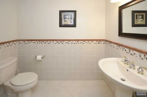 139 Arthur Court Mahwah NJ 07430