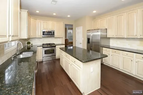 139 Arthur Court Mahwah NJ 07430