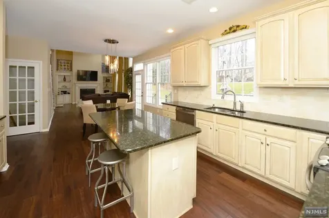 139 Arthur Court Mahwah NJ 07430