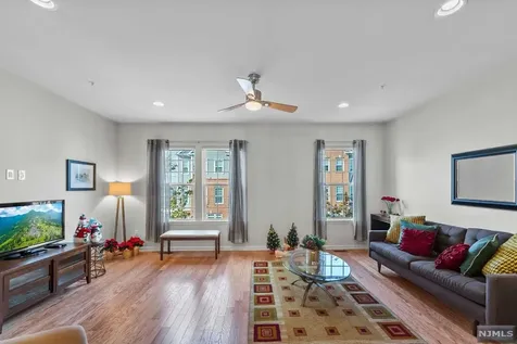 60 Wesmont Drive Wood Ridge NJ 07075
