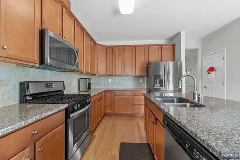 60 Wesmont Drive Wood Ridge NJ 07075