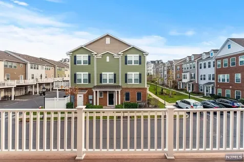 60 Wesmont Drive Wood Ridge NJ 07075