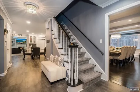 11 Riverview Lane Ho-ho-kus NJ 07423