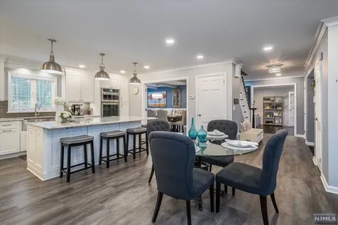 11 Riverview Lane Ho-ho-kus NJ 07423