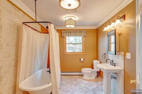 70 Woodcrest Drive Woodcliff Lake NJ 07677