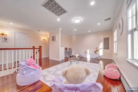 70 Woodcrest Drive Woodcliff Lake NJ 07677