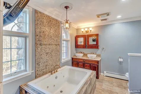 70 Woodcrest Drive Woodcliff Lake NJ 07677