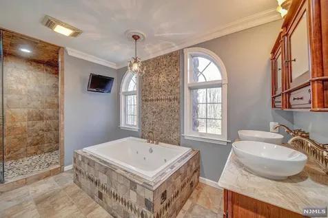 70 Woodcrest Drive Woodcliff Lake NJ 07677