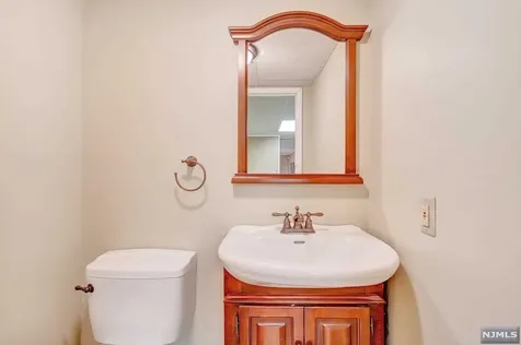 70 Woodcrest Drive Woodcliff Lake NJ 07677