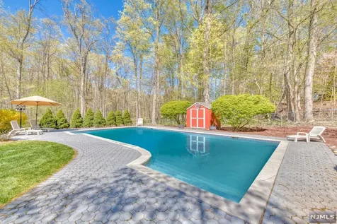 70 Woodcrest Drive Woodcliff Lake NJ 07677