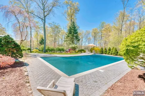 70 Woodcrest Drive Woodcliff Lake NJ 07677
