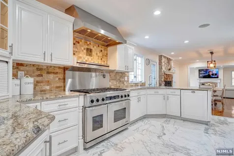 70 Woodcrest Drive Woodcliff Lake NJ 07677